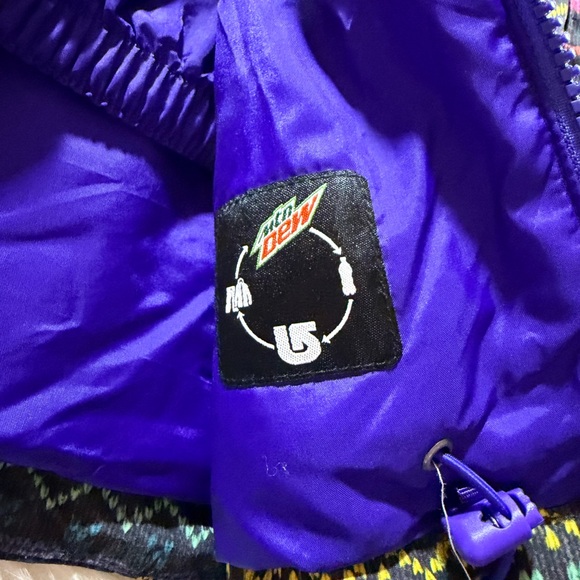 Burton Women’s DryRide Horizon Colorful Aztec Hooded Insulated Jacket - Picture 10 of 12